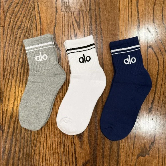Alo Throwback socks 3 pairs brand new - Picture 1 of 1